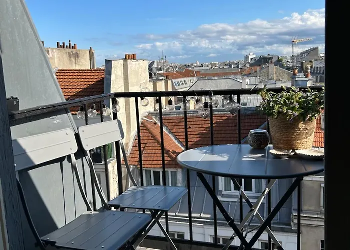 Studio Entierement Renove Avec Balcon Place De La Bastille